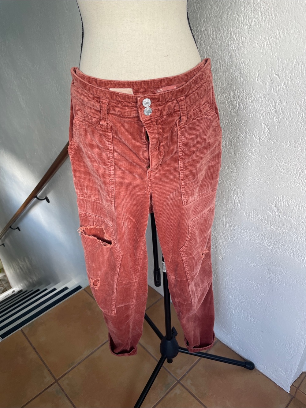 Pilcro Women's Pink Rust Corduroy Distressed Cargo Relaxed Boyfriend Jeans 29